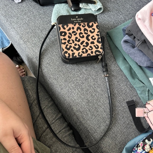 Kate Spade Black and Tan Leopard Print Crossbody Bag - Picture 3 of 4
